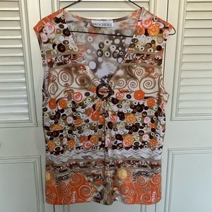 Love this peachy cool top! Apparently peach is the colour this year…